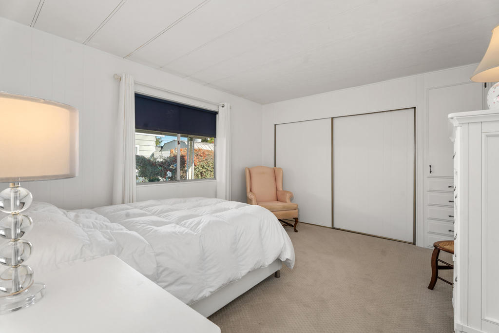 39620 Desert Greens Drive E