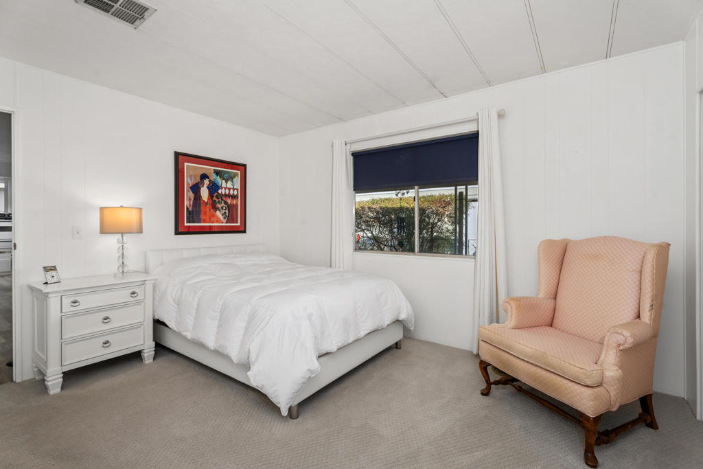 39620 Desert Greens Drive E