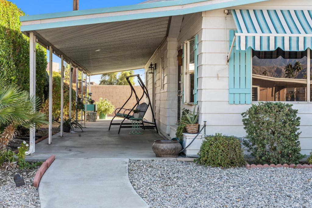 39620 Desert Greens Drive E