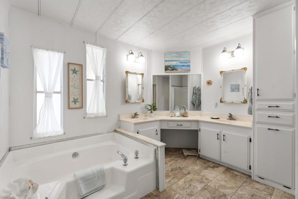 39620 Desert Greens Drive E