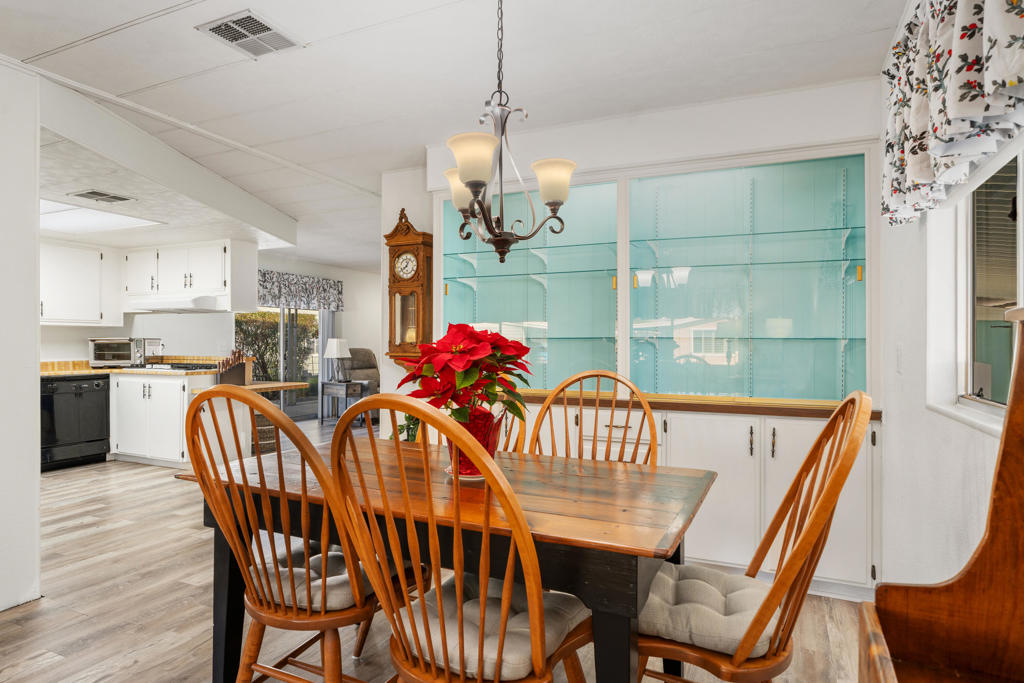 39620 Desert Greens Drive E