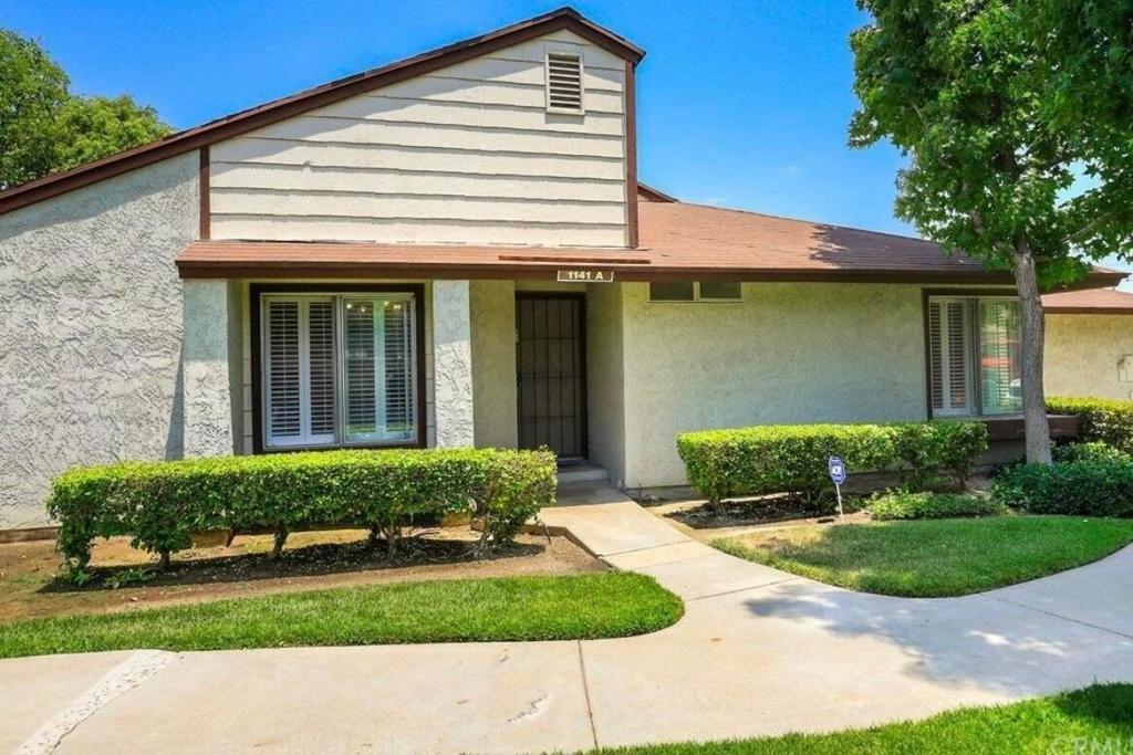 1141 Desert Willow Lane A