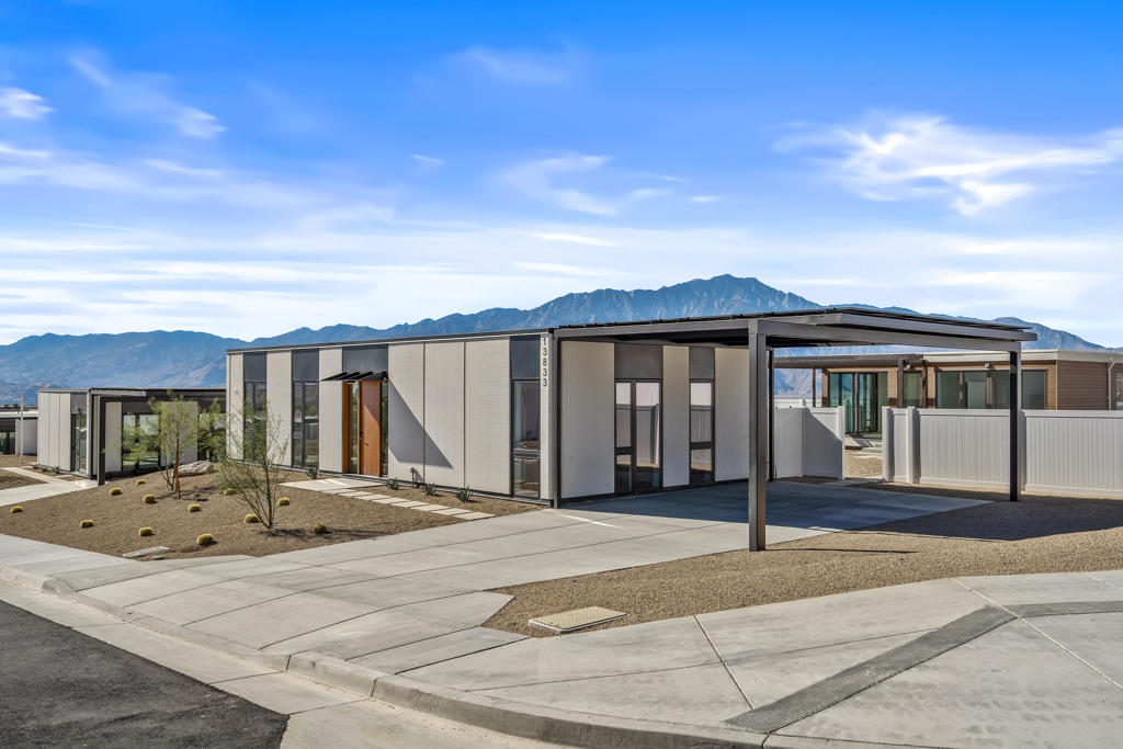 13833 Scenic Crest Circle