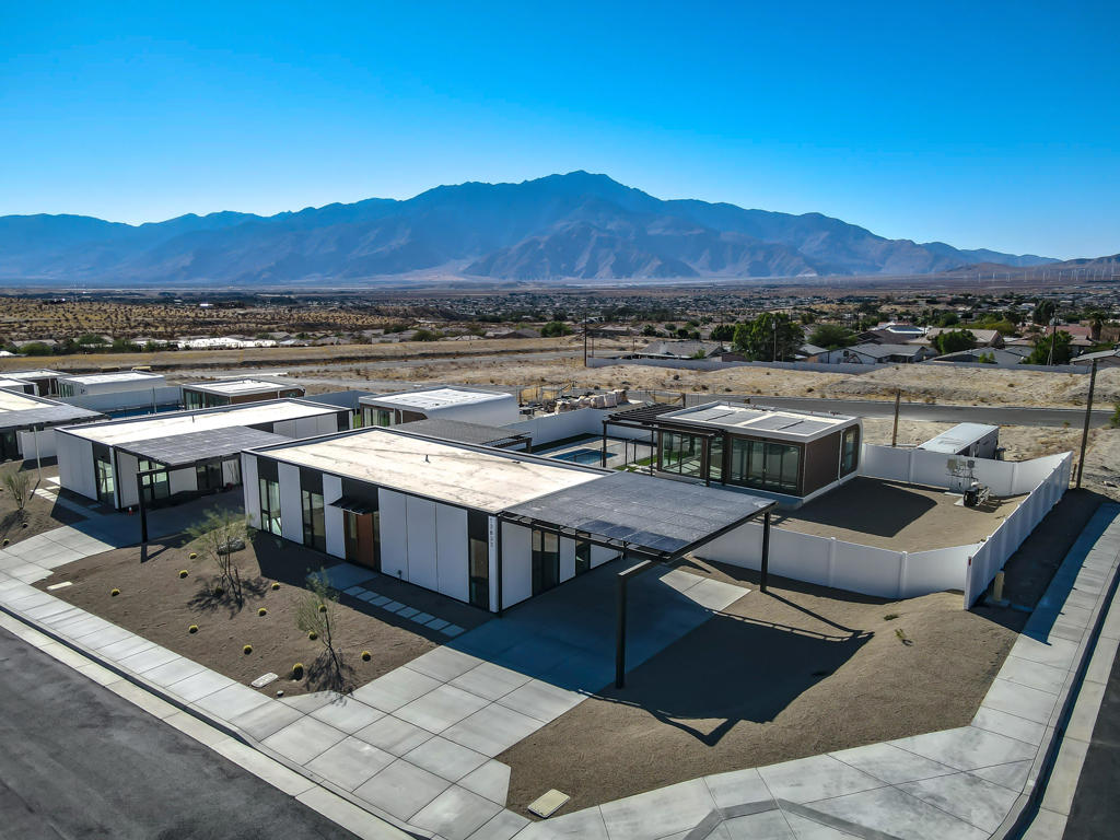 13833 Scenic Crest Circle