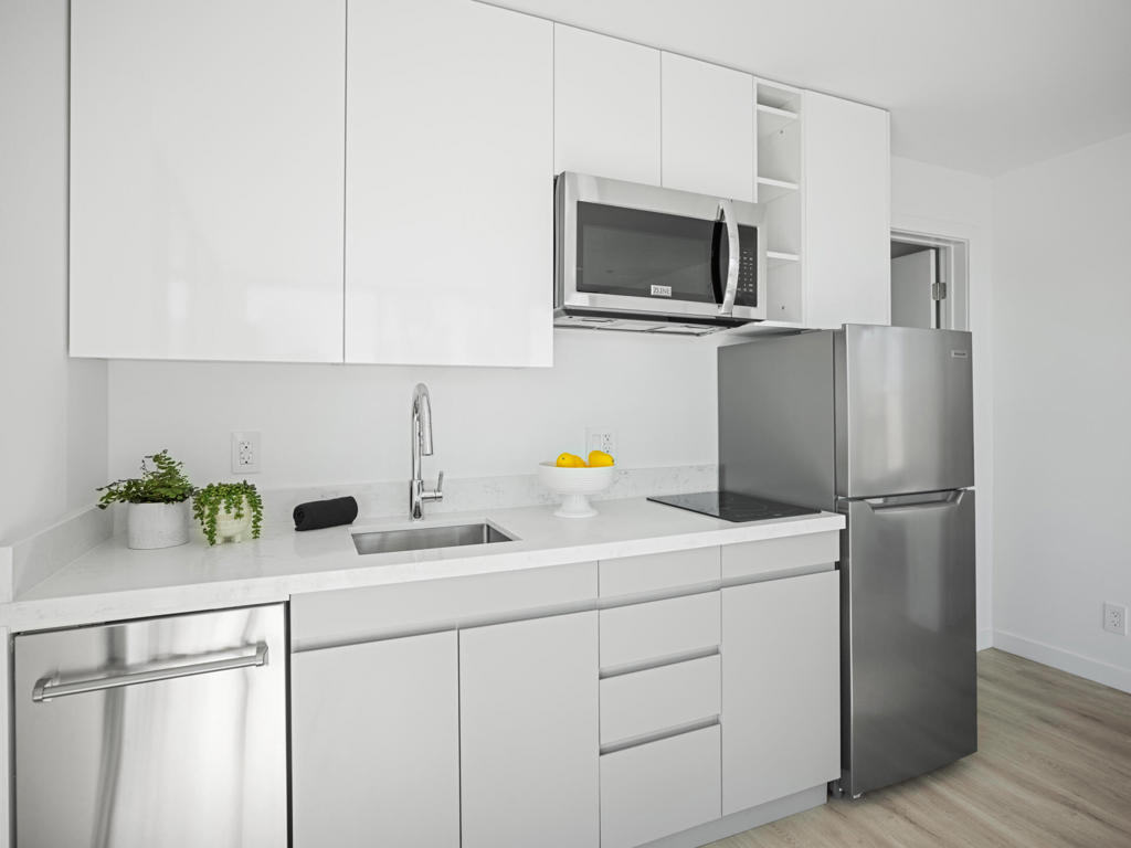 13833 Scenic Crest Circle