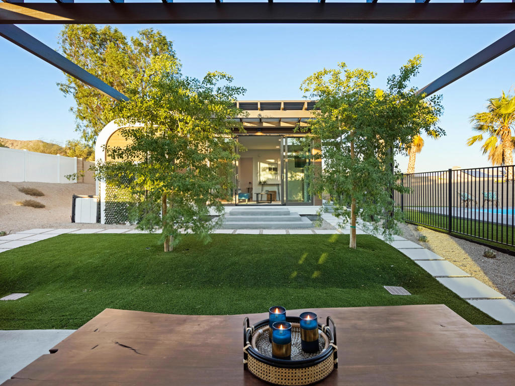 13833 Scenic Crest Circle