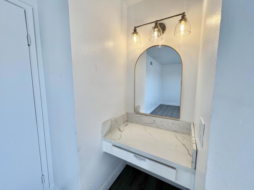 72534 Edgehill Drive 3