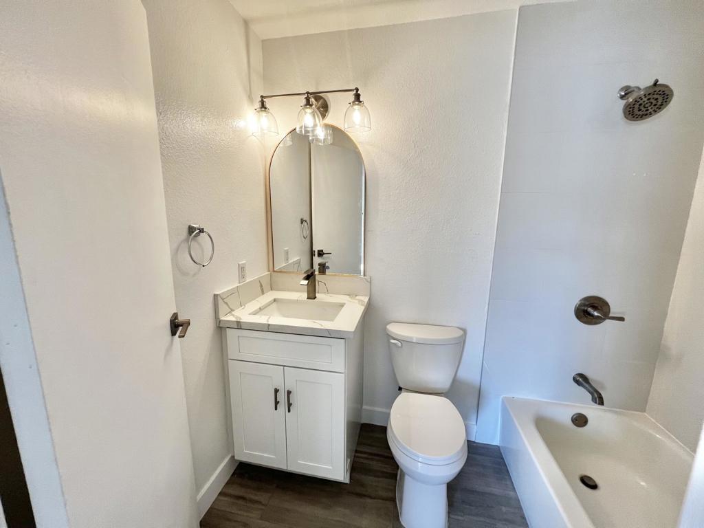 72534 Edgehill Drive 3