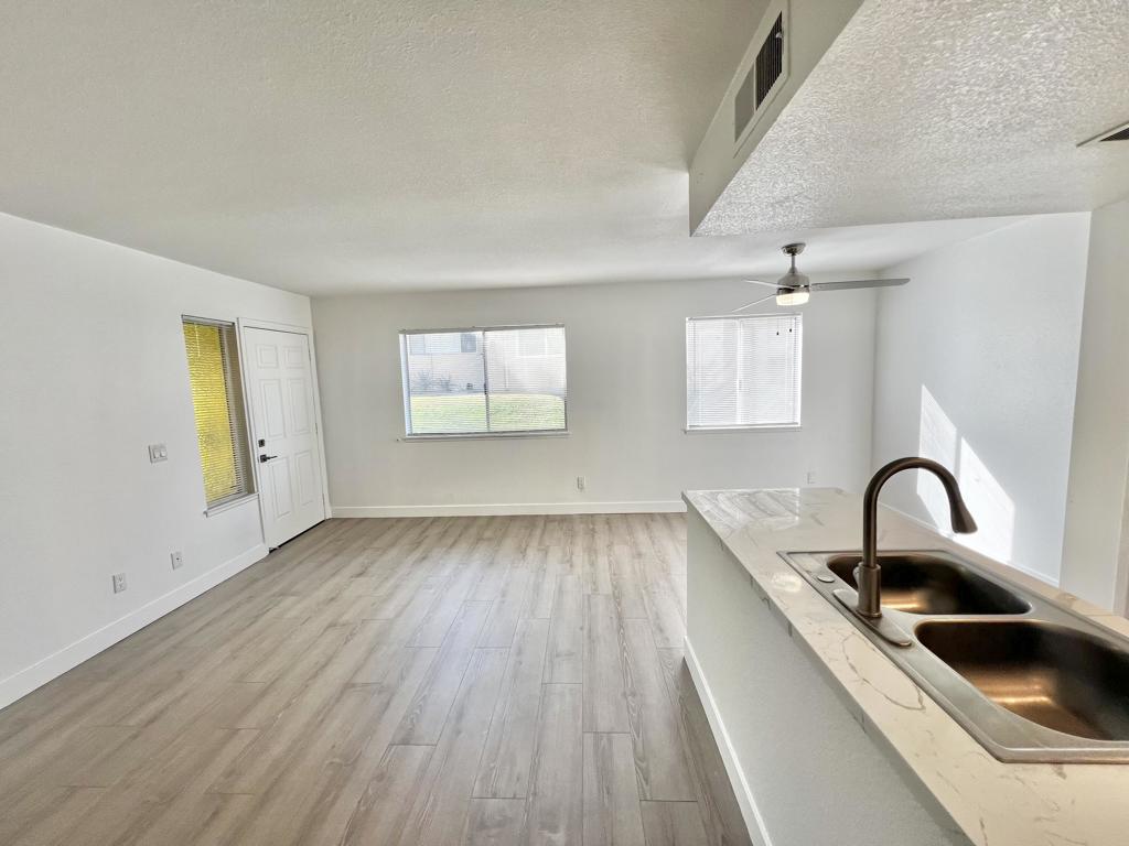 72534 Edgehill Drive 3