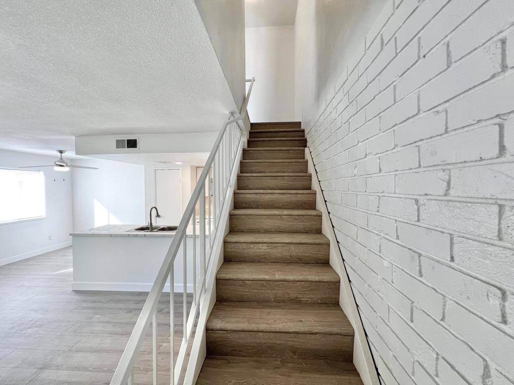 72534 Edgehill Drive 3