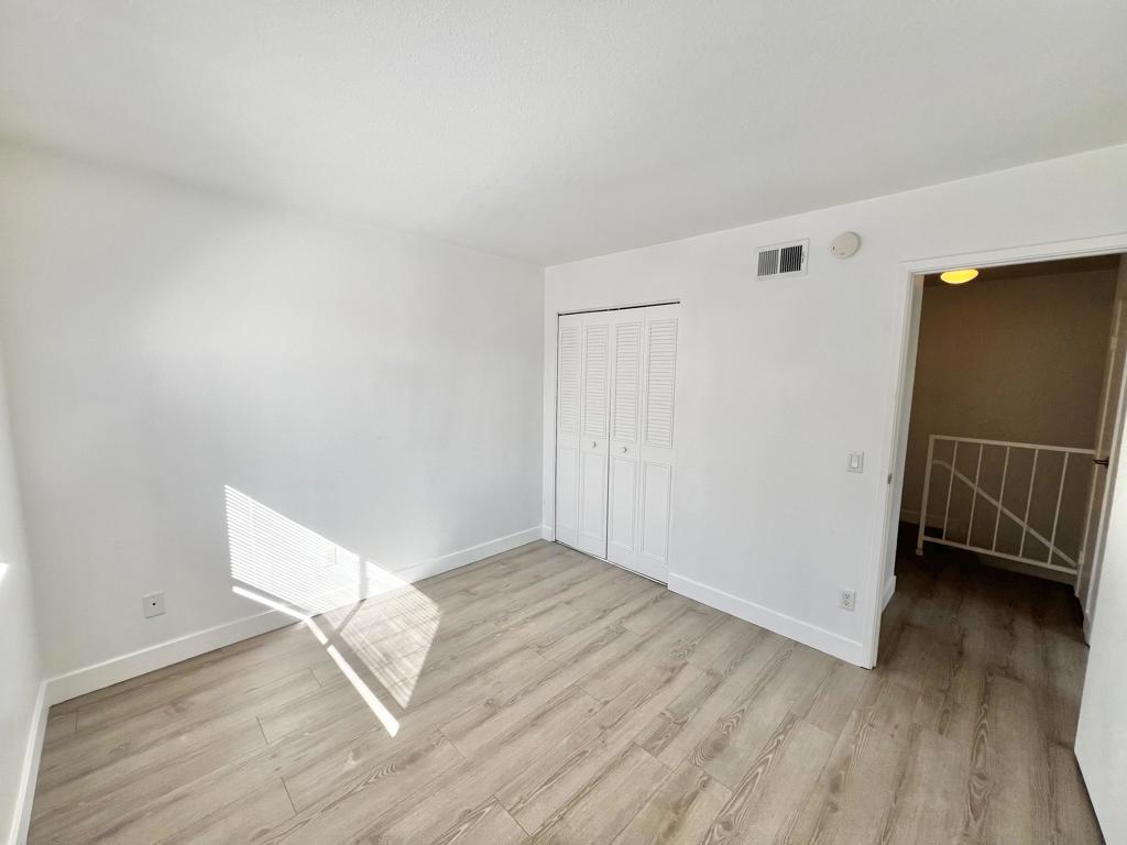 72534 Edgehill Drive 3