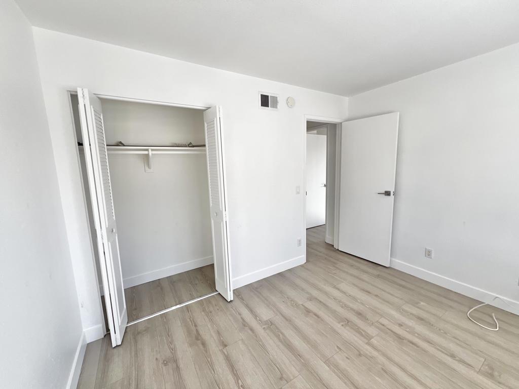 72534 Edgehill Drive 3