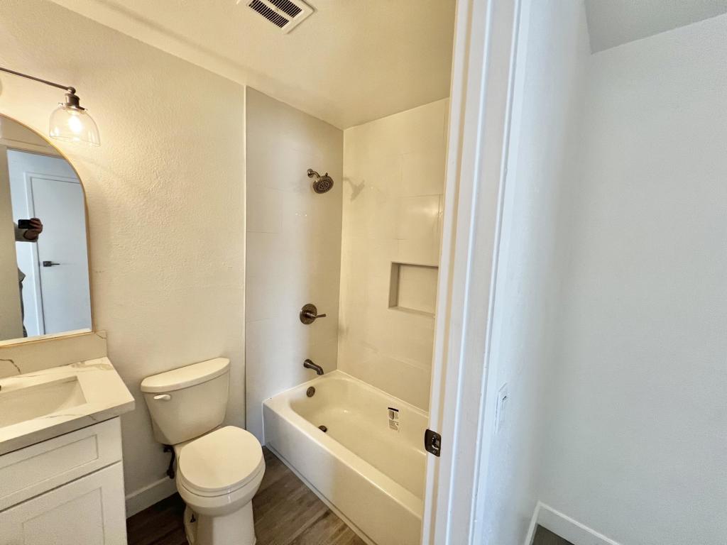 72534 Edgehill Drive 3