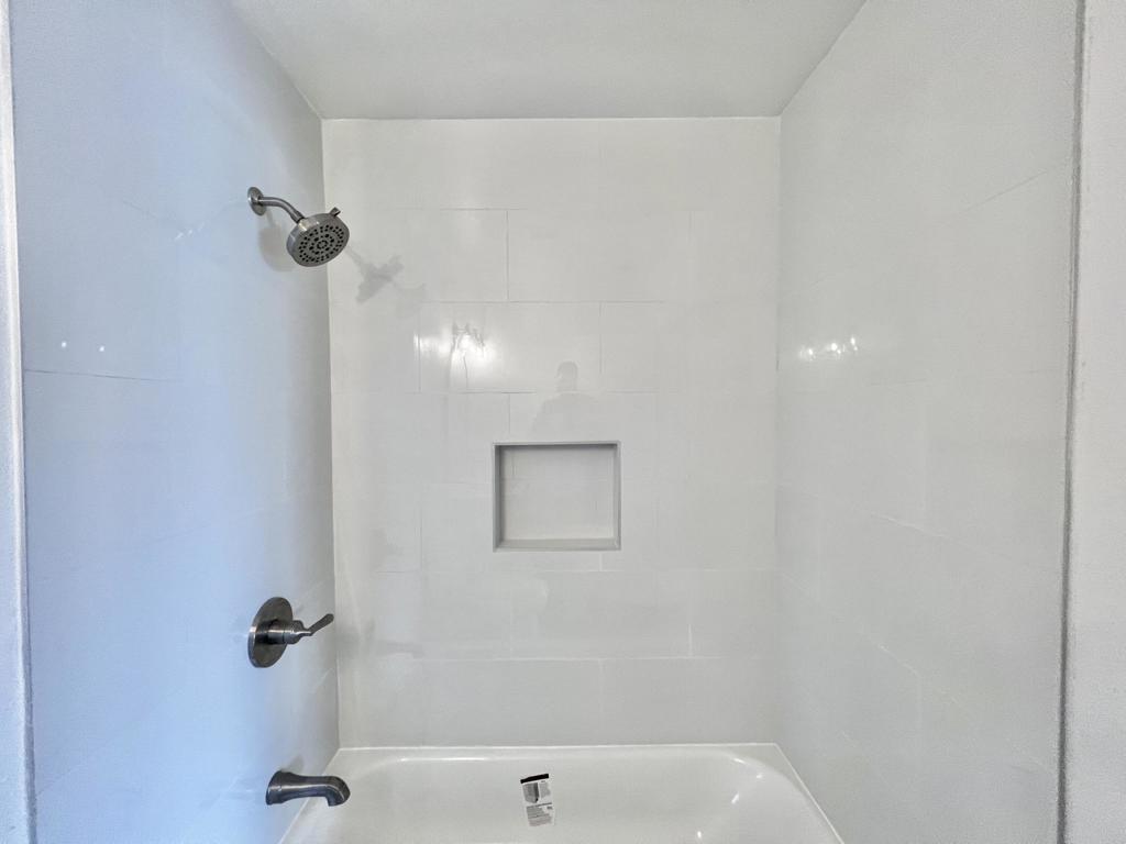 72534 Edgehill Drive 3