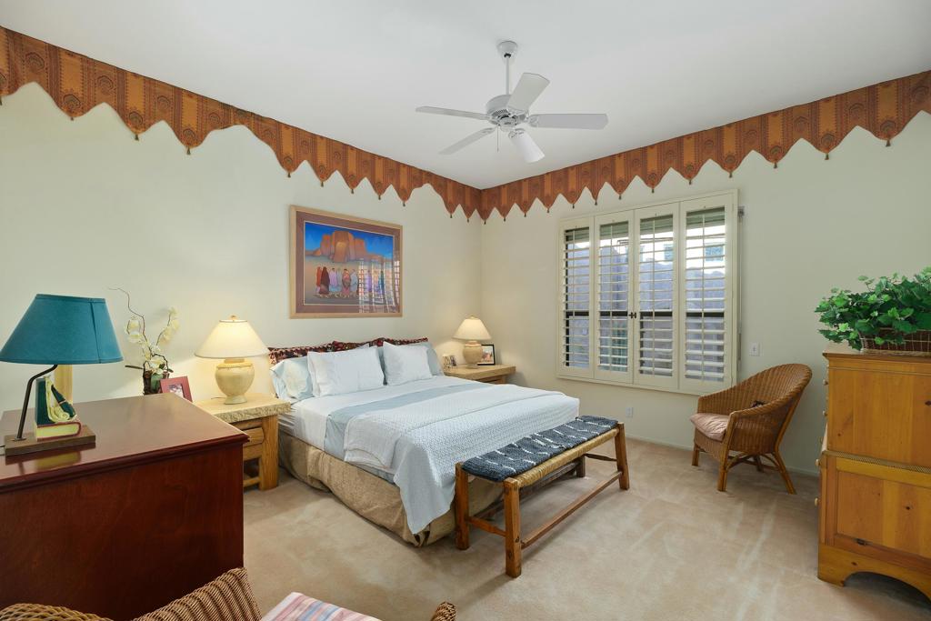 28 El Roble Court