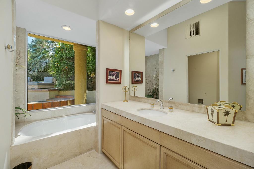73131 Galleria Court
