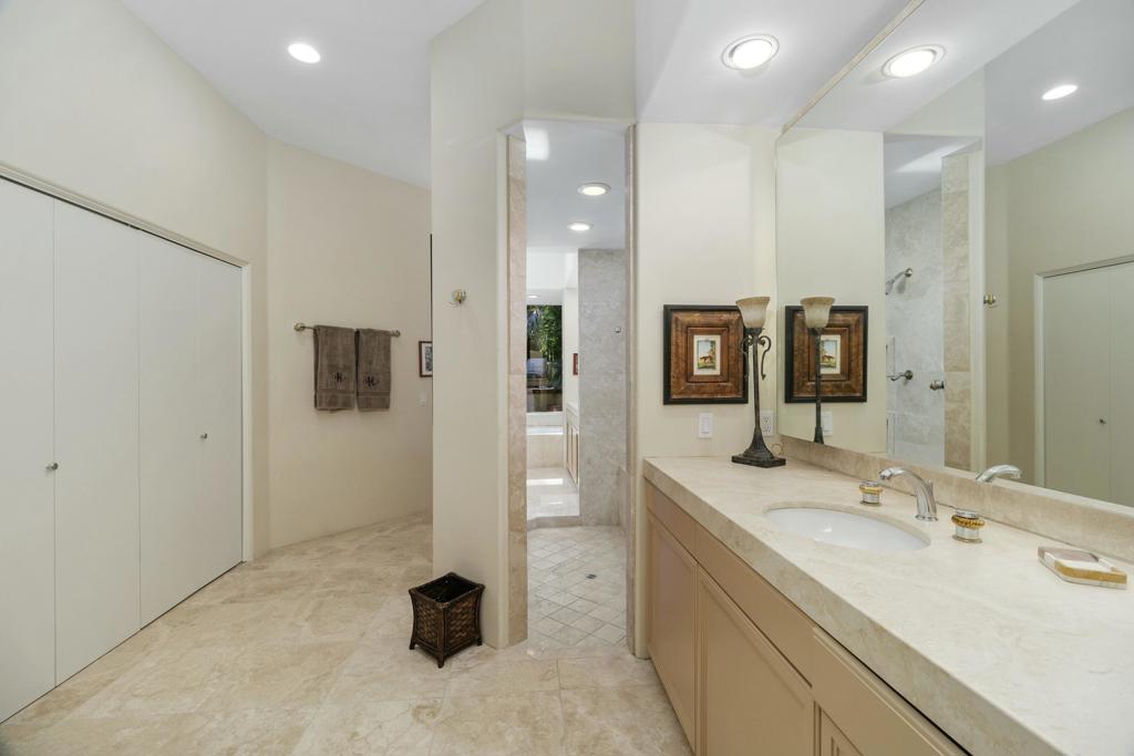 73131 Galleria Court