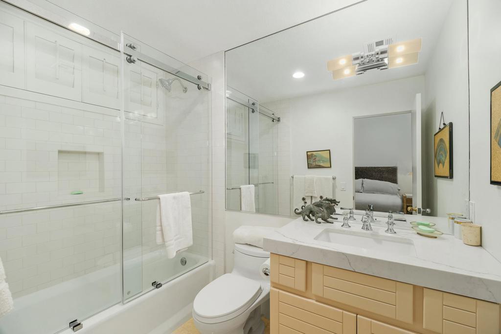 73131 Galleria Court
