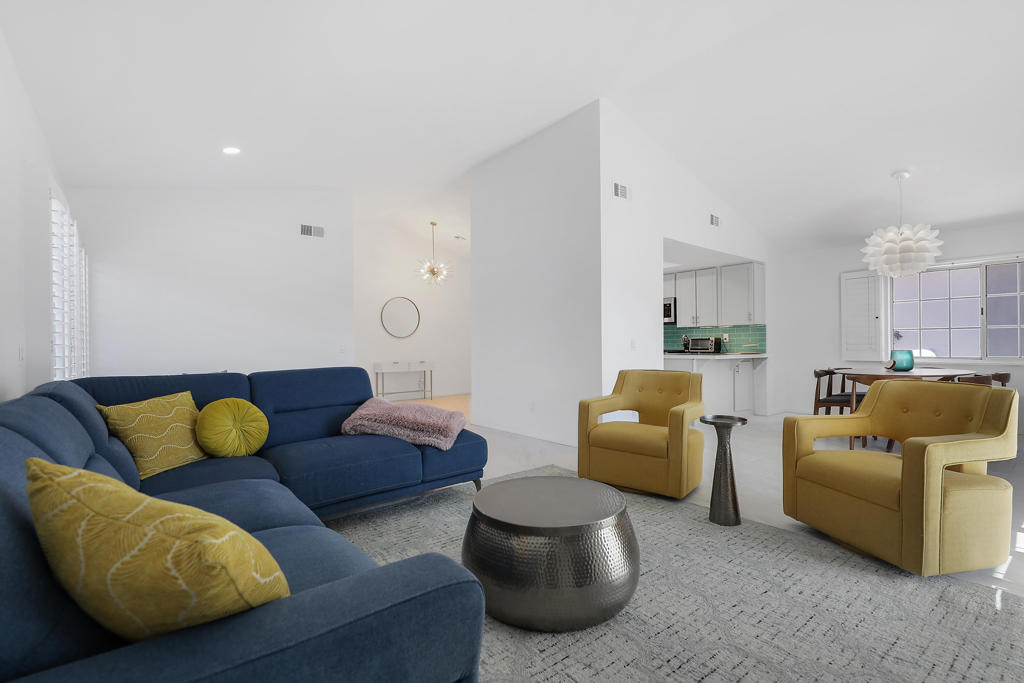 77707 Calle Las Brisas S