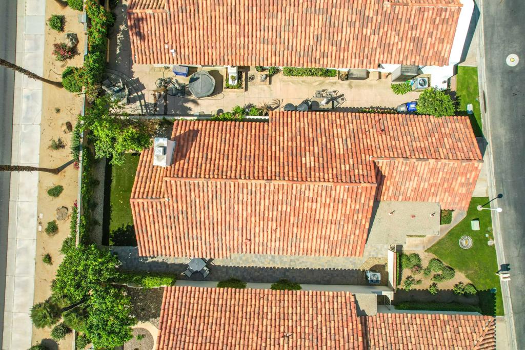 77707 Calle Las Brisas S