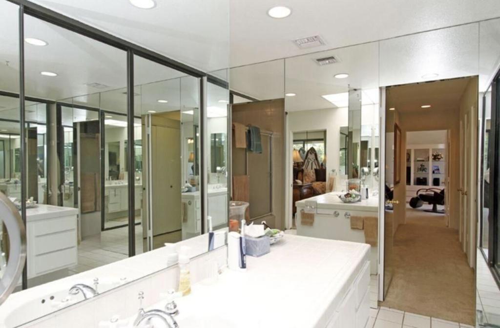 507 Desert West Drive