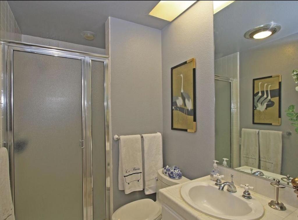 507 Desert West Drive