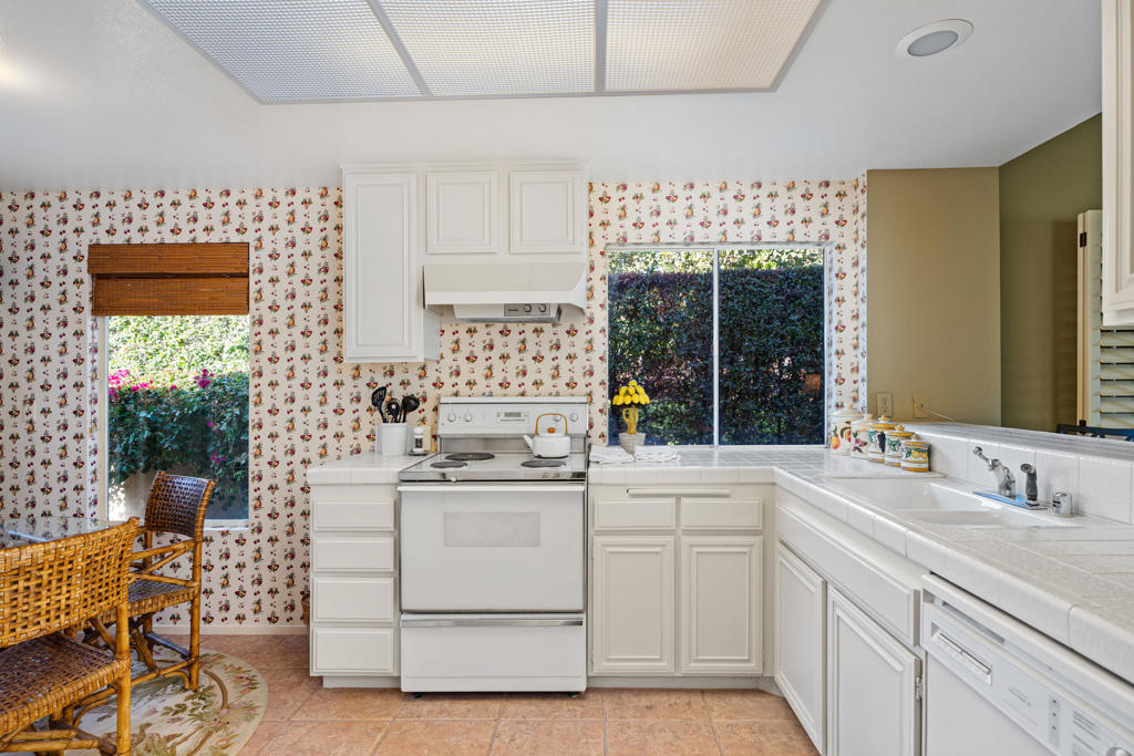 73394 Mariposa Drive