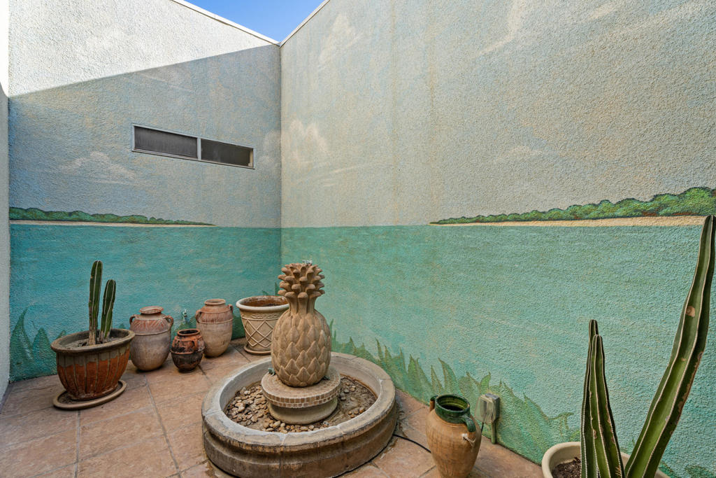 73394 Mariposa Drive