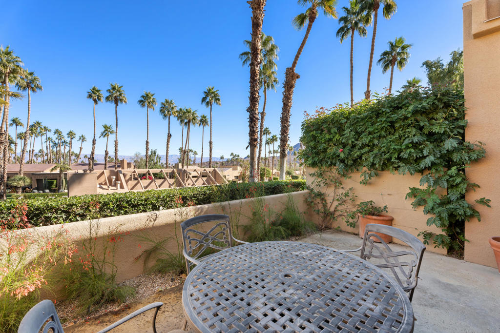 73394 Mariposa Drive