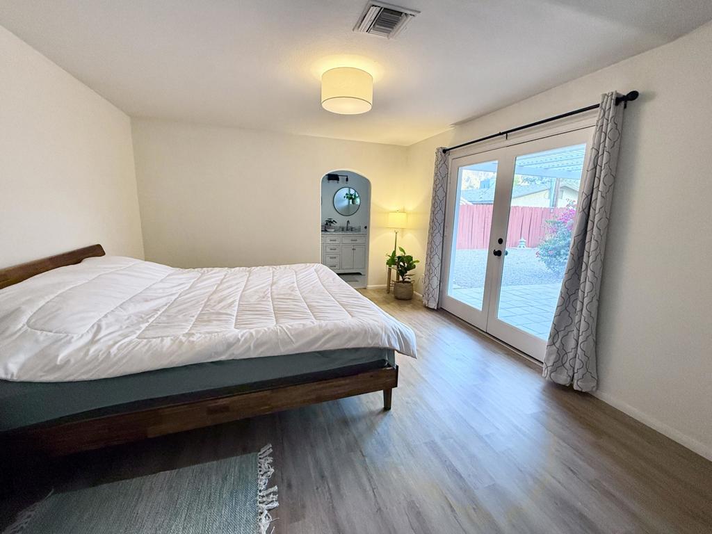 52110 Avenida Martinez