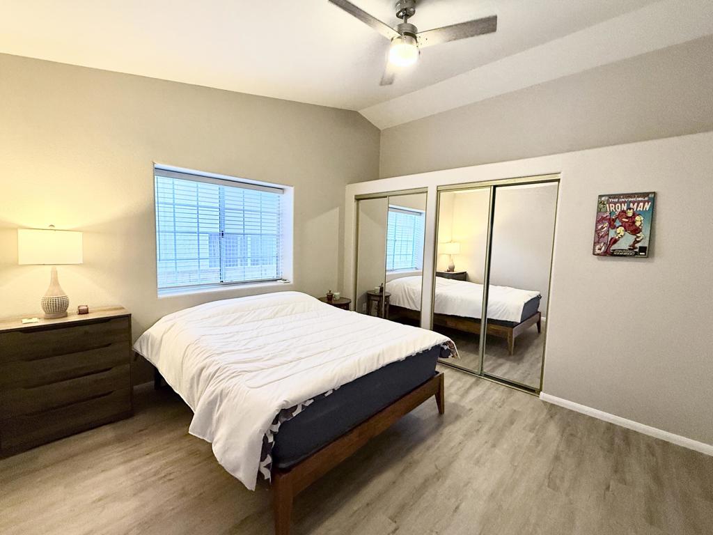 52110 Avenida Martinez