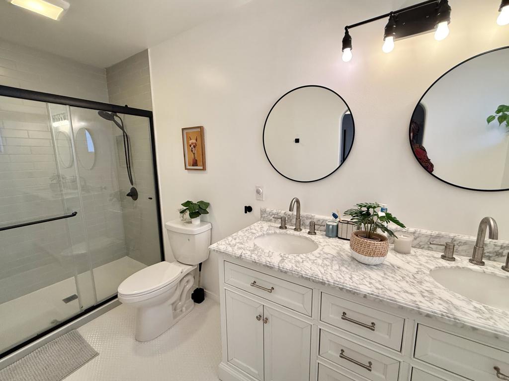 52110 Avenida Martinez