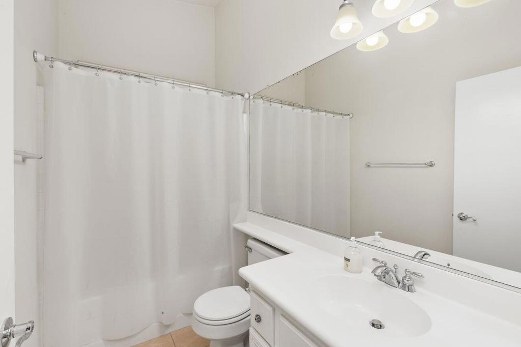 81157 La Reina Circle