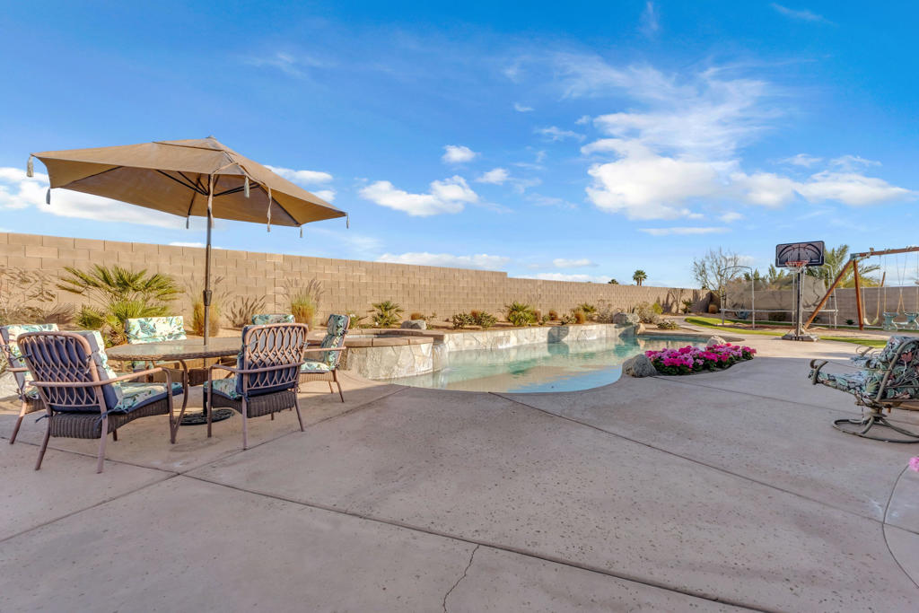 83480 Firecliff Court Court