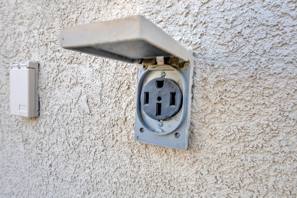 83480 Firecliff Court Court