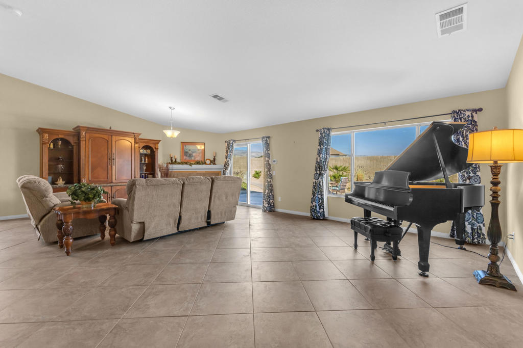 83480 Firecliff Court Court