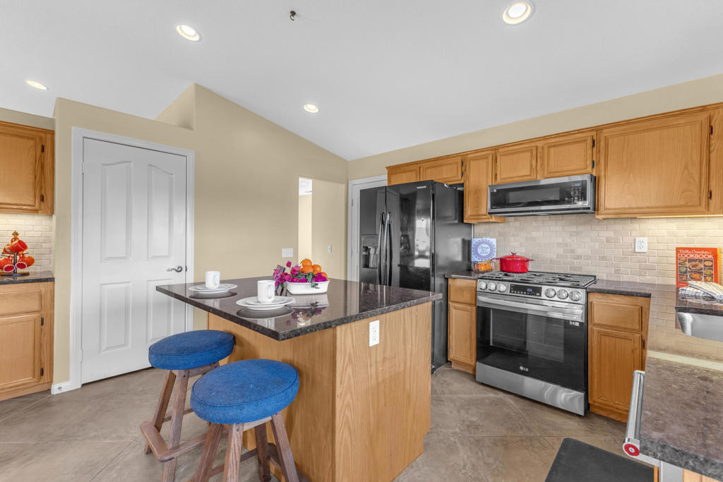 83480 Firecliff Court Court