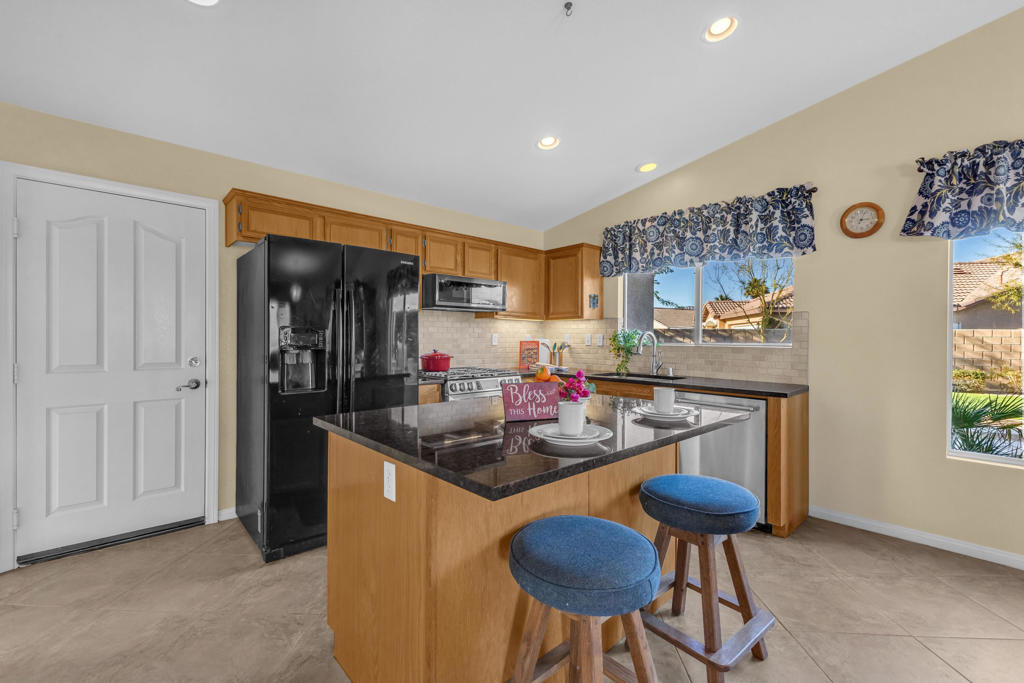 83480 Firecliff Court Court