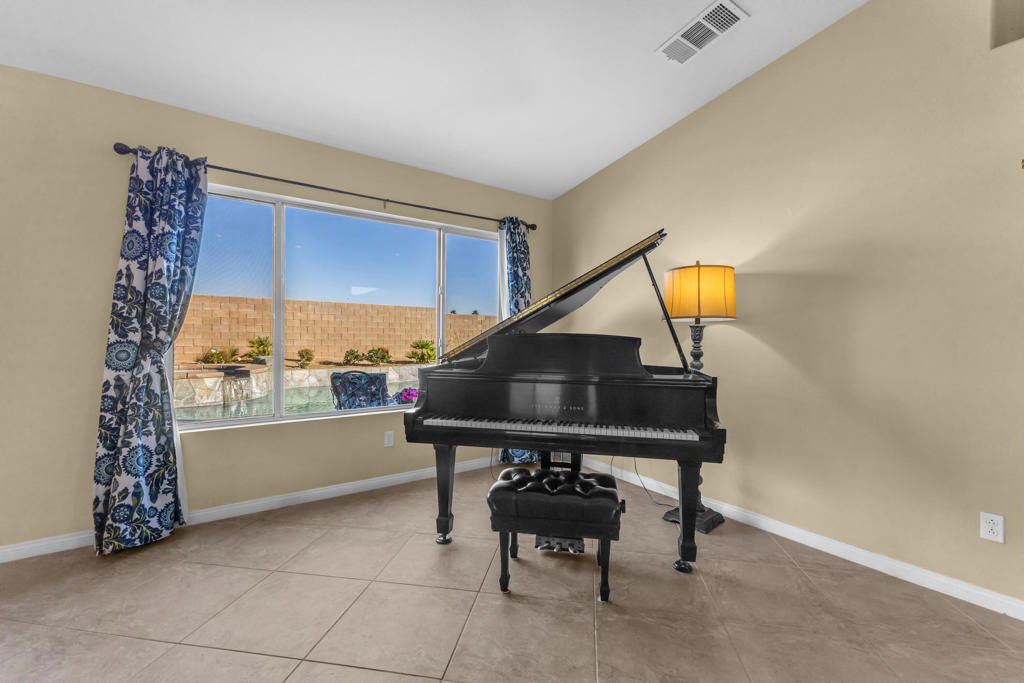 83480 Firecliff Court Court