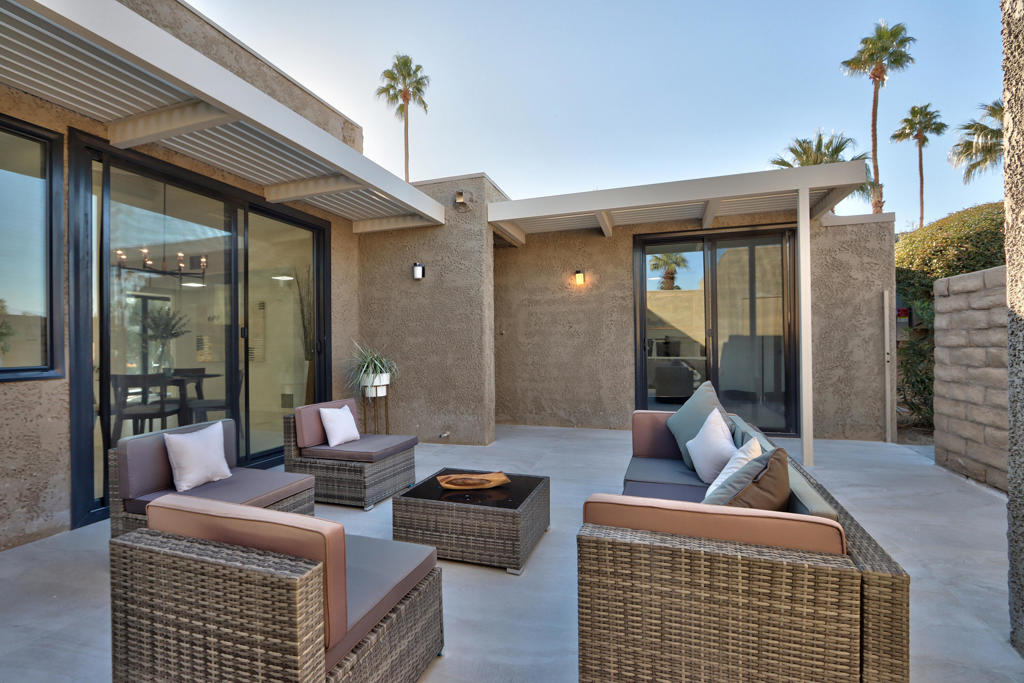 830 N Calle De Mimosas