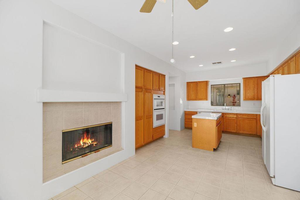 80114 Barcelona Avenue