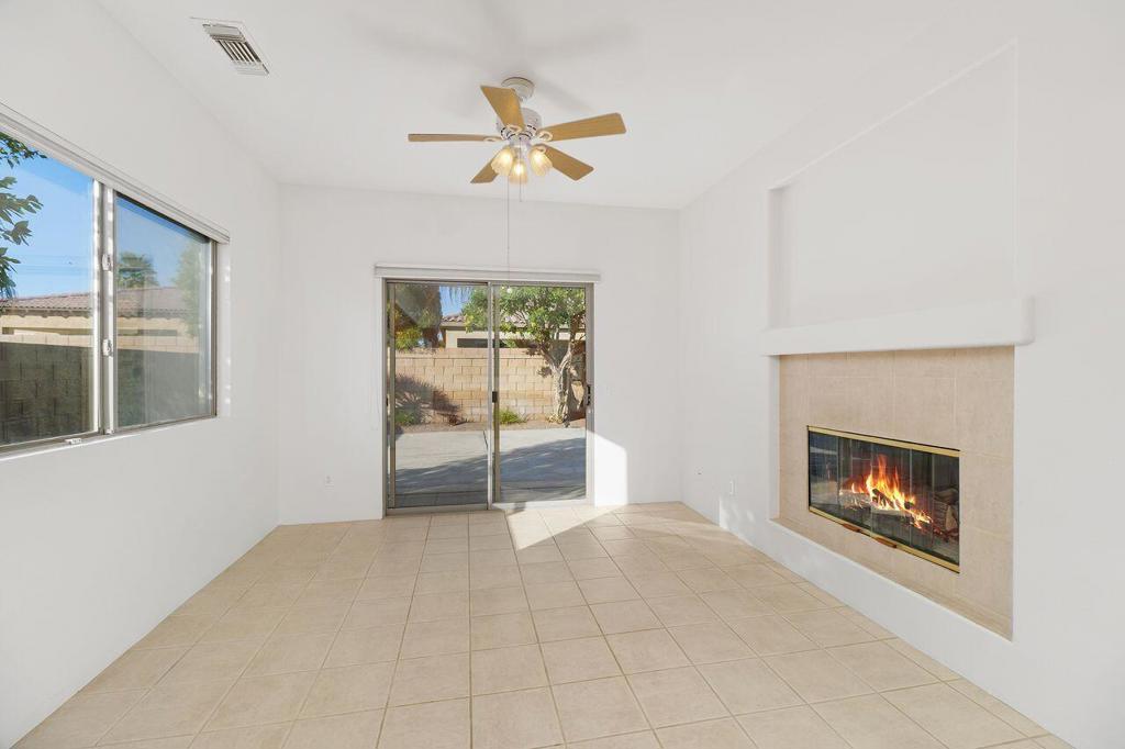 80114 Barcelona Avenue