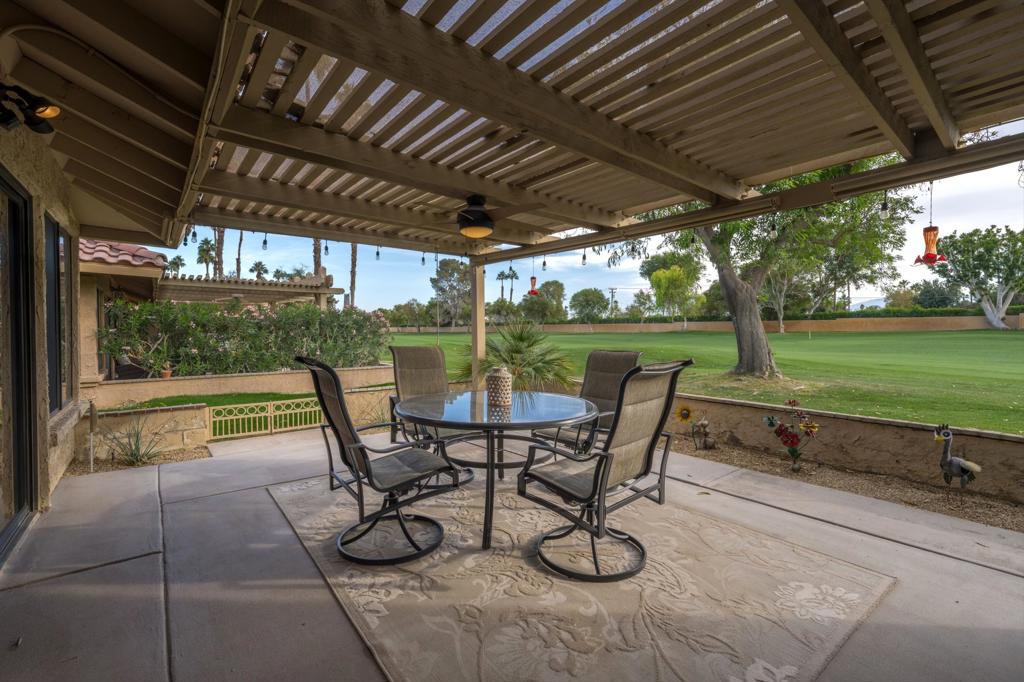 77637 Woodhaven Drive S