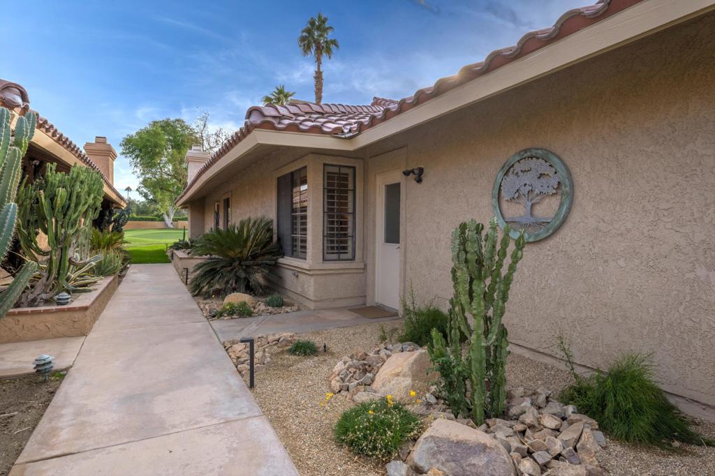 77637 Woodhaven Drive S