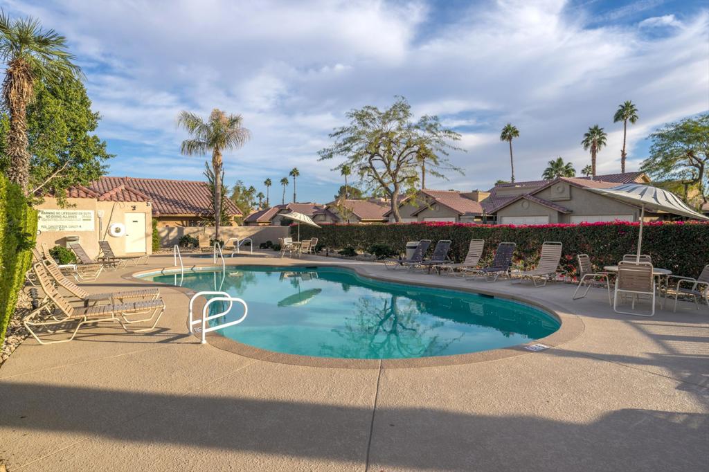 77637 Woodhaven Drive S