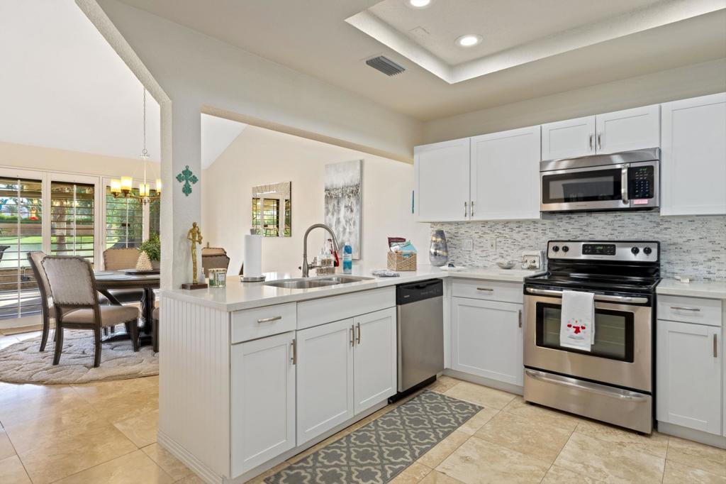 77637 Woodhaven Drive S