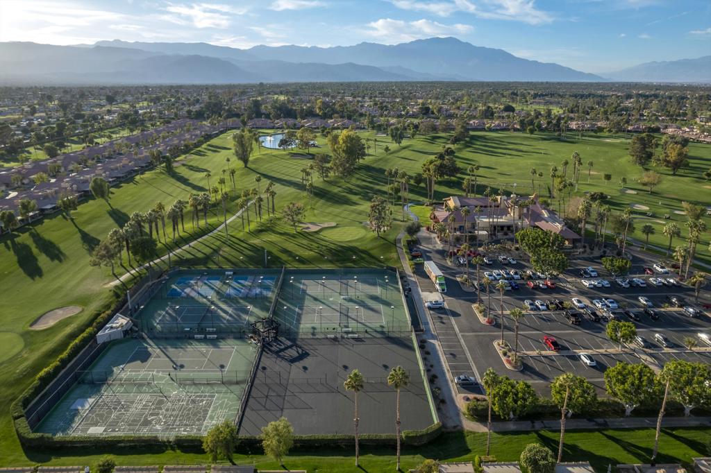 77637 Woodhaven Drive S