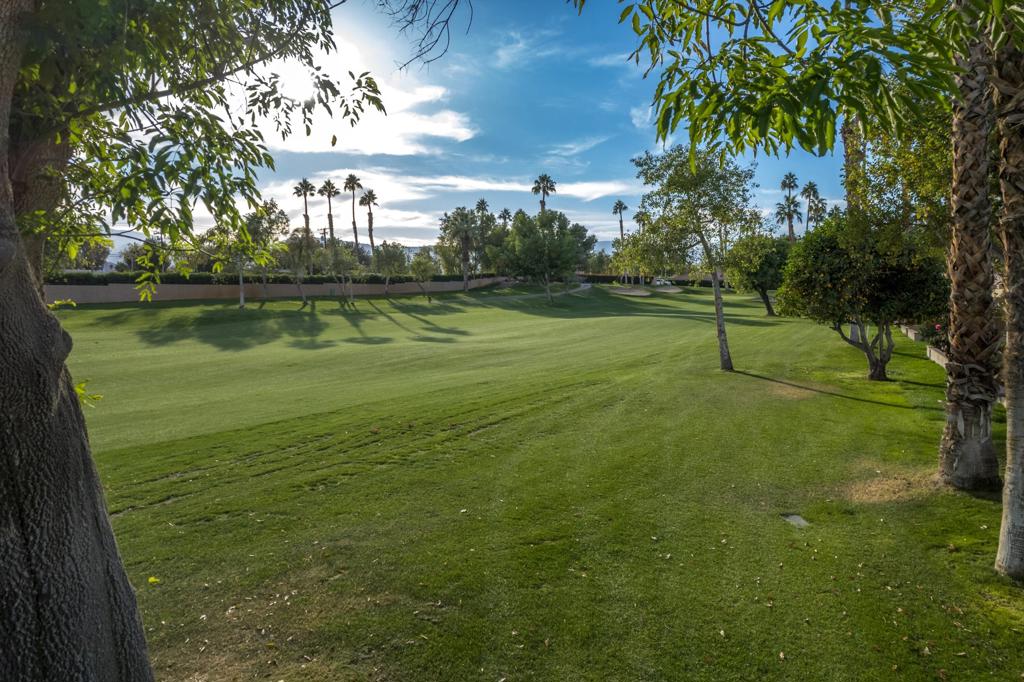 77637 Woodhaven Drive S