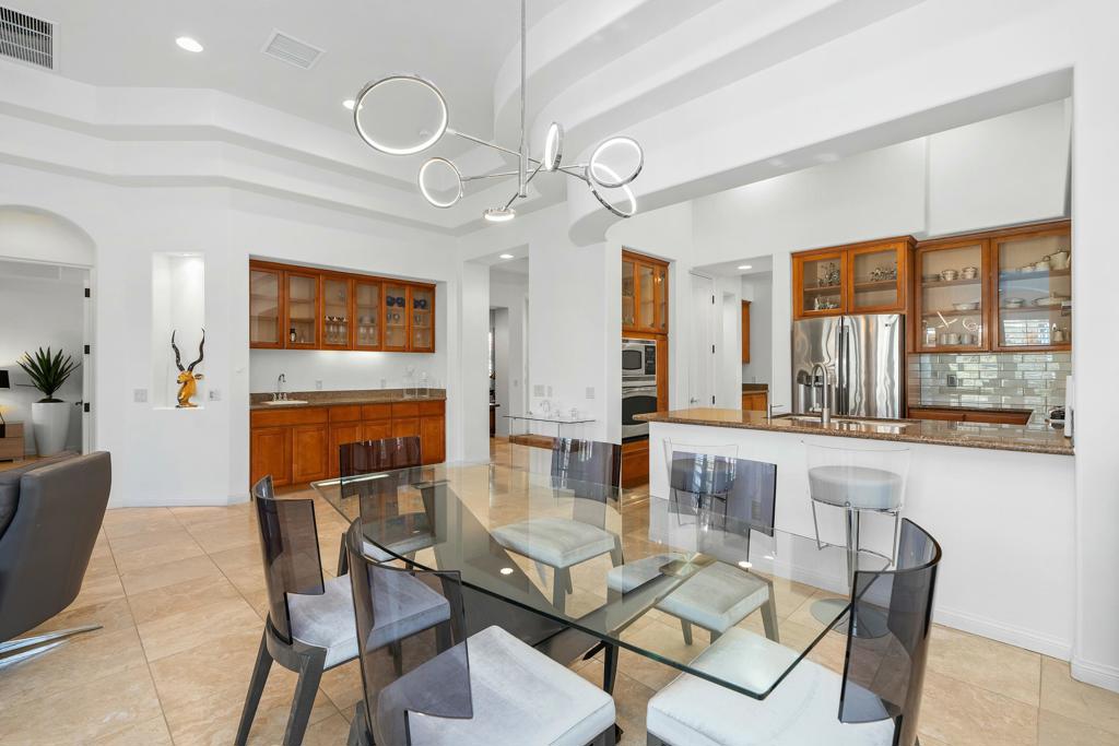 409 Piazza San Michele