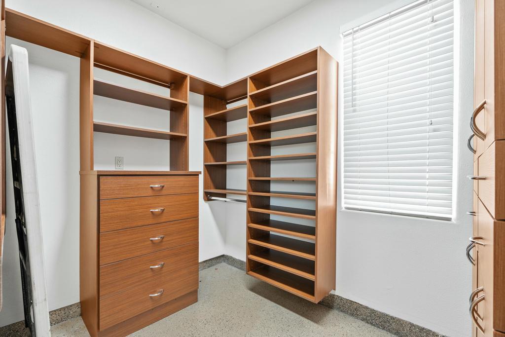 409 Piazza San Michele